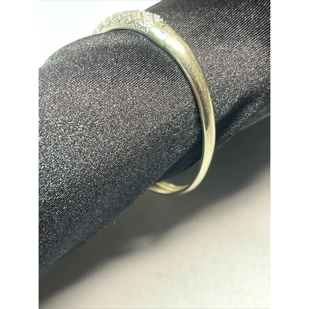Unbranded vintage gold